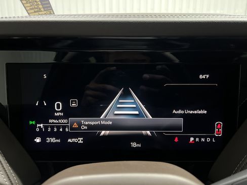 New 2025 GMC Yukon Elevation w/ LPO, Floor Liner Package image 9