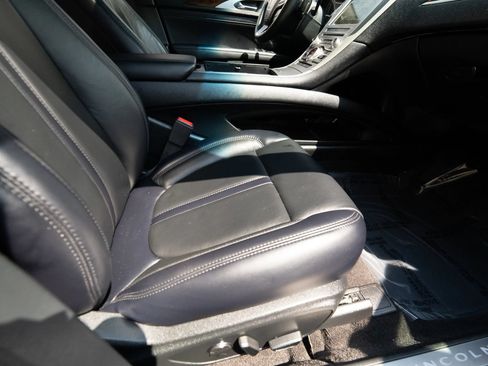 Used 2019 Lincoln MKZ Reserve w/ Reserve Plus Package AWD/4WD image 13