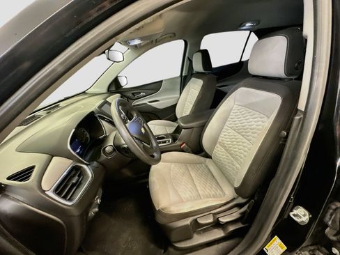 Used 2018 Chevrolet Equinox LS FWD image 13