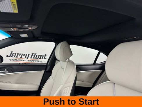 Used 2024 Genesis G70 3.3T Advanced image 12