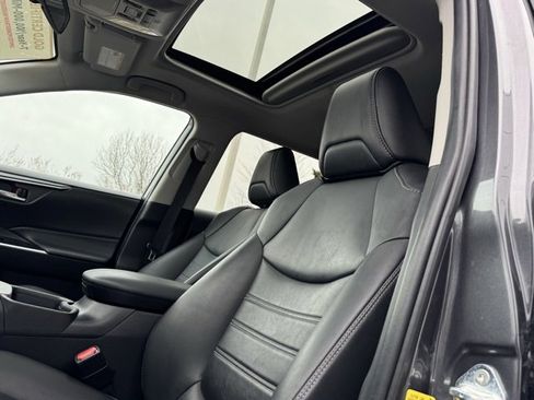 Certified 2021 Toyota RAV4 XLE Premium image 9