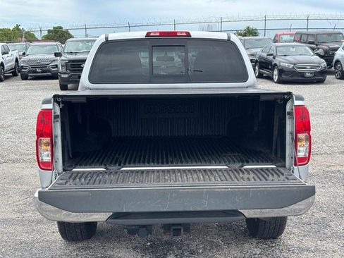 Used 2017 Nissan Frontier SV AWD/4WD image 11