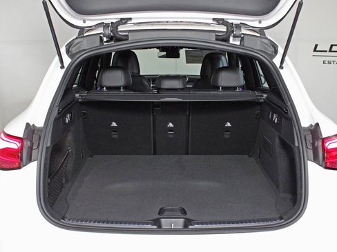 Certified 2025 Mercedes-Benz GLC 43 AMG 4MATIC image 9