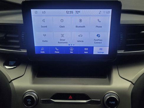 Used 2022 Ford Explorer XLT w/ Equipment Group 202A AWD/4WD image 25