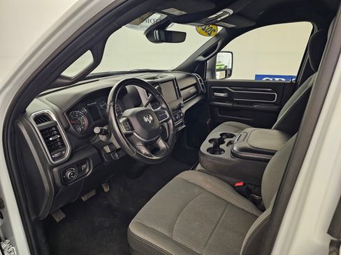 Used 2024 RAM 3500 Big Horn image 11