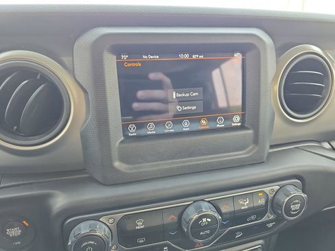 Used 2021 Jeep Wrangler Unlimited Sport AWD/4WD image 22