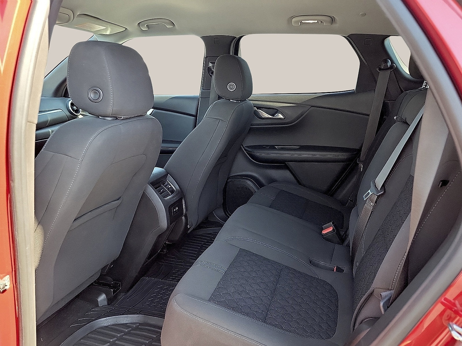 Used 2021 Chevrolet Blazer LT FWD image 9