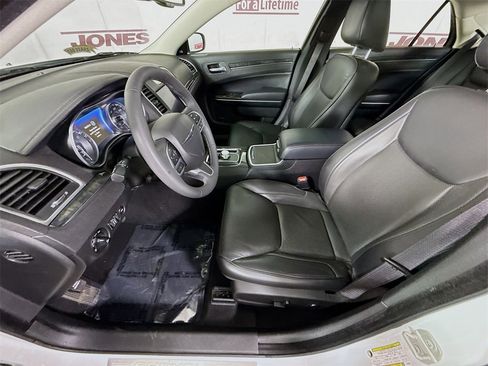 Used 2023 Chrysler 300 Touring L w/ Popular Equipment Group image 26