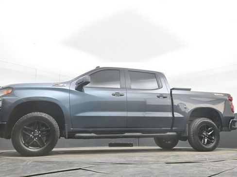 Used 2021 Chevrolet Silverado 1500 Custom Trail Boss w/ LPO, Dark Essentials Package AWD/4WD image 38
