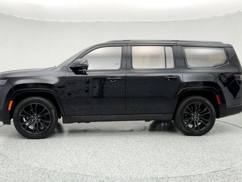 Used 2023 Jeep Grand Wagoneer Series III w/ Quick Order Packagew 28T AWD/4WD image 8