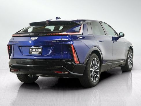 Used 2024 Cadillac Lyriq Sport w/ LPO, Floor Liner Package AWD/4WD image 5