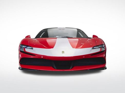 Used 2021 Ferrari SF90 Stradale image 8