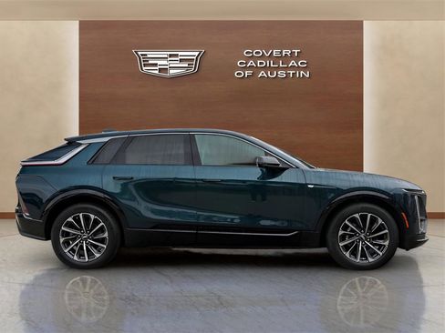 Certified 2024 Cadillac Lyriq Sport image 5