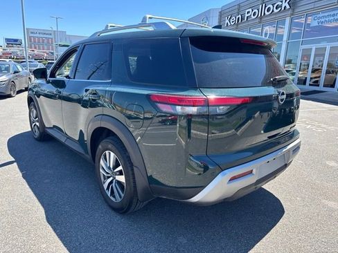Certified 2024 Nissan Pathfinder SL w/ Black Appearance Package AWD/4WD image 7