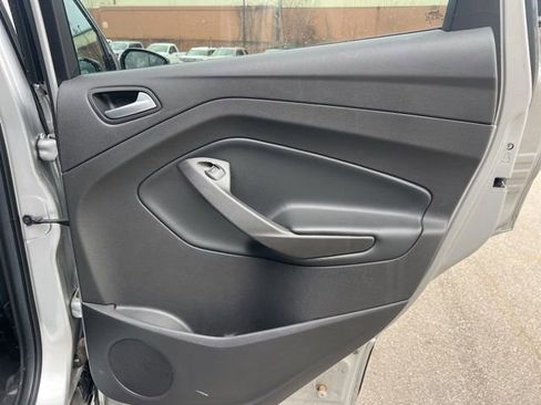 Used 2018 Ford Escape SE w/ SE Sync 3 Package image 12