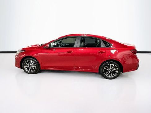 Used 2023 Kia Forte LXS FWD image 4