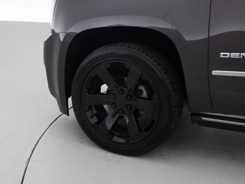 Used 2018 GMC Yukon XL Denali w/ Denali Ultimate Package AWD/4WD image 18