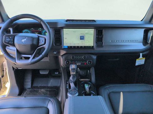 New 2026 Ford Bronco Badlands AWD/4WD image 5