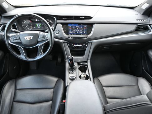 Used 2023 Cadillac XT5 Premium Luxury w/ LPO, Floor Liner Package FWD image 8