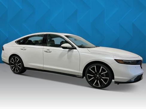 New 2025 Honda Accord Touring image 8