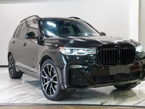 Used 2019 BMW X7 xDrive50i w/ Dynamic Handling Package AWD/4WD image 2