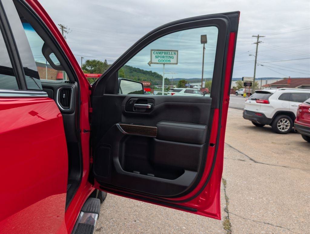 Used 2019 GMC Sierra 1500 SLE w/ SLE Value Package AWD/4WD image 44