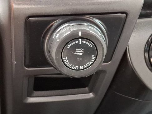 Used 2017 Ford F150 XLT w/ Equipment Group 302A Luxury AWD/4WD image 23