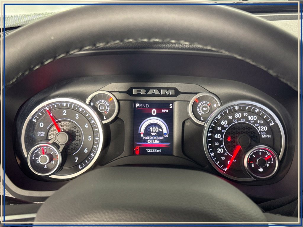 Certified 2026 RAM 2500 Big Horn AWD/4WD image 25