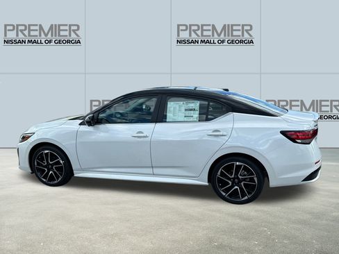 New 2025 Nissan Sentra SR w/ SR Premium Package image 8