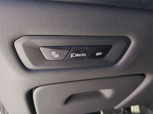 New 2026 BMW X5 M60i w/ Climate Comfort Package image 20