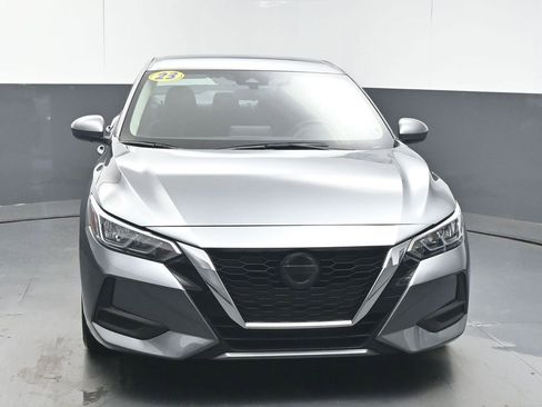 Used 2023 Nissan Sentra SV image 3