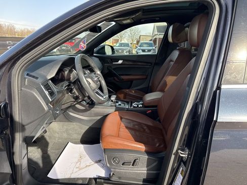 Used 2020 Audi Q5 2.0T Premium Plus w/ Premium Plus Package image 28