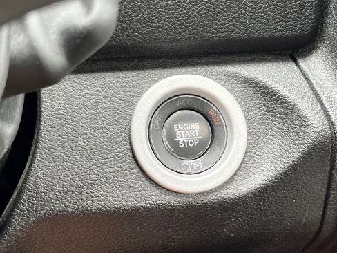 Used 2018 RAM 3500 Laramie image 22