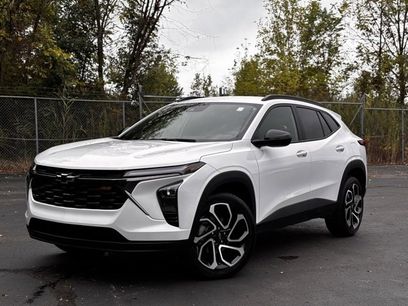 Certified 2025 Chevrolet Trax RS w/ Driver Confidence Package