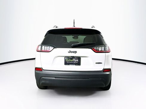 Used 2021 Jeep Cherokee Latitude image 7