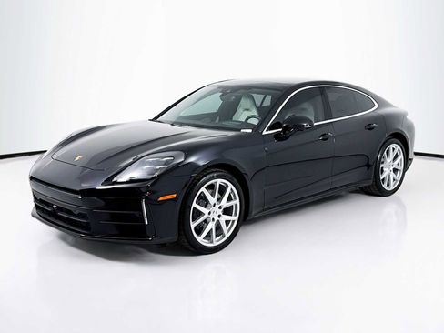 New 2025 Porsche Panamera 4 image 1