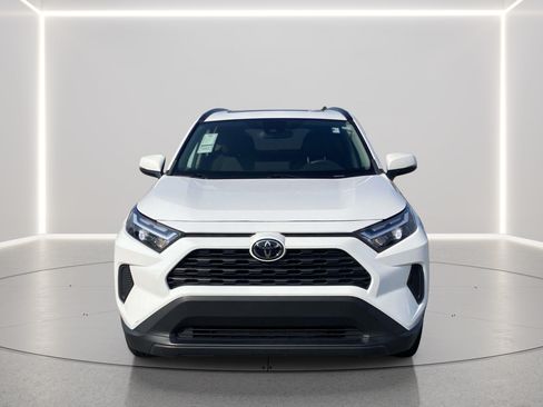 Used 2023 Toyota RAV4 XLE w/ Convenience Package FWD image 7