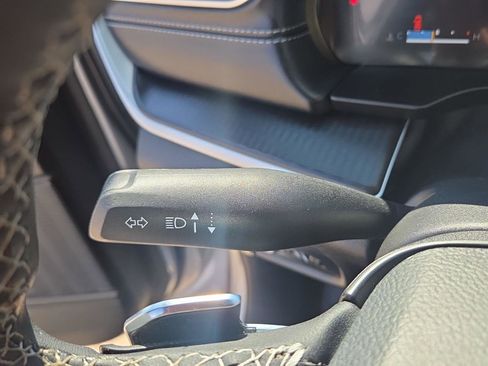 Used 2025 Jeep Grand Cherokee Altitude image 28