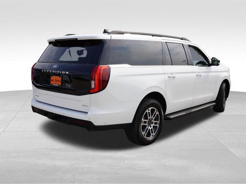 Certified 2025 Ford Expedition Max Active RWD image 5