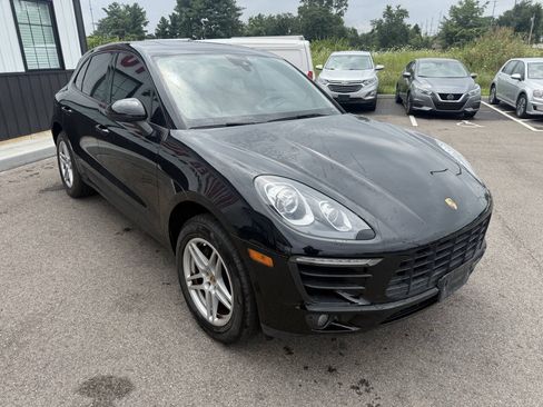Used 2017 Porsche Macan AWD/4WD image 4
