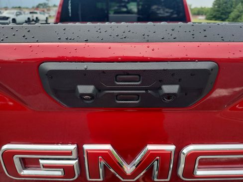 Used 2026 GMC Sierra 1500 SLT w/ SLT Premium Package AWD/4WD image 12