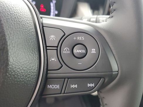 Used 2026 Toyota Corolla Cross LE FWD image 24