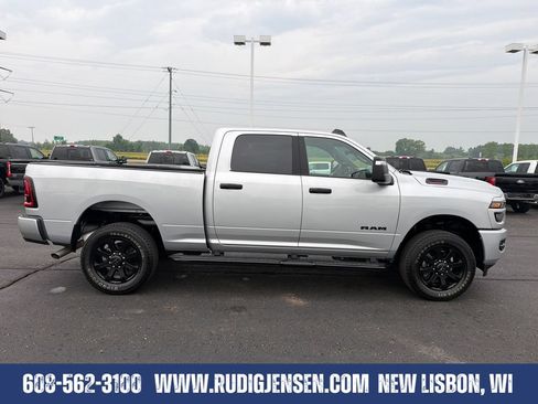 Used 2026 RAM 2500 Big Horn AWD/4WD image 6