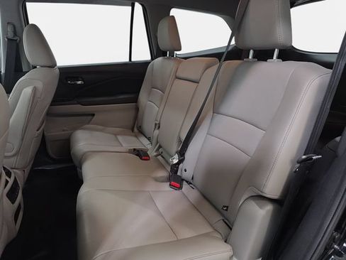 Used 2018 Honda Pilot EX-L image 13