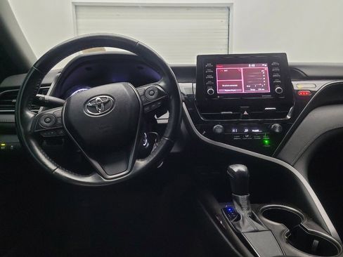 Used 2021 Toyota Camry SE image 22