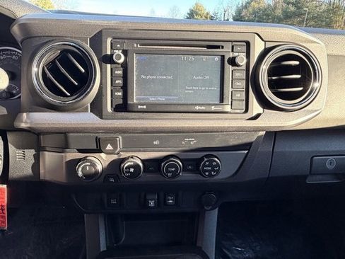 Used 2019 Toyota Tacoma 4x4 Double Cab image 21