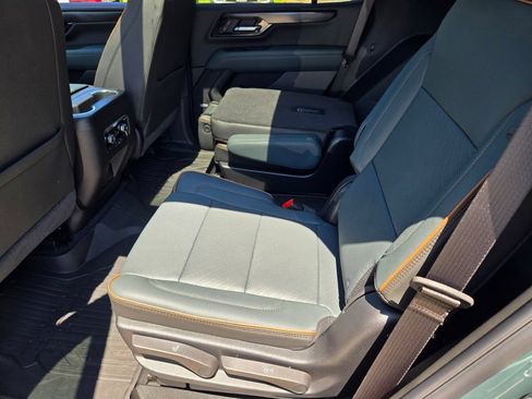 New 2026 GMC Yukon AT4 w/ AT4 Premium Package AWD/4WD image 33