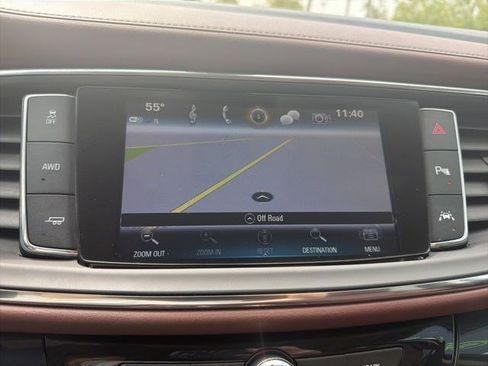 Used 2018 Buick Enclave Avenir w/ Avenir Technology Package AWD/4WD image 32