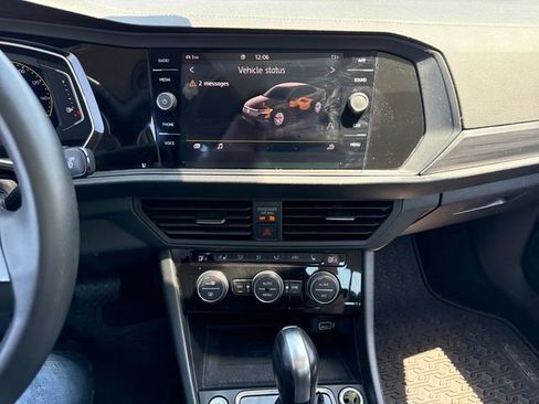 Used 2020 Volkswagen Jetta SEL FWD image 28