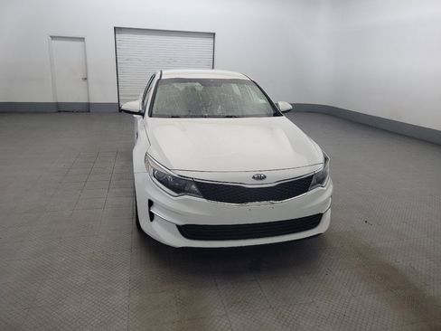 Used 2018 Kia Optima LX FWD image 14